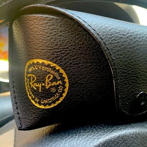 Ray-Ban Sunglasses. Gray, Plastic Arms